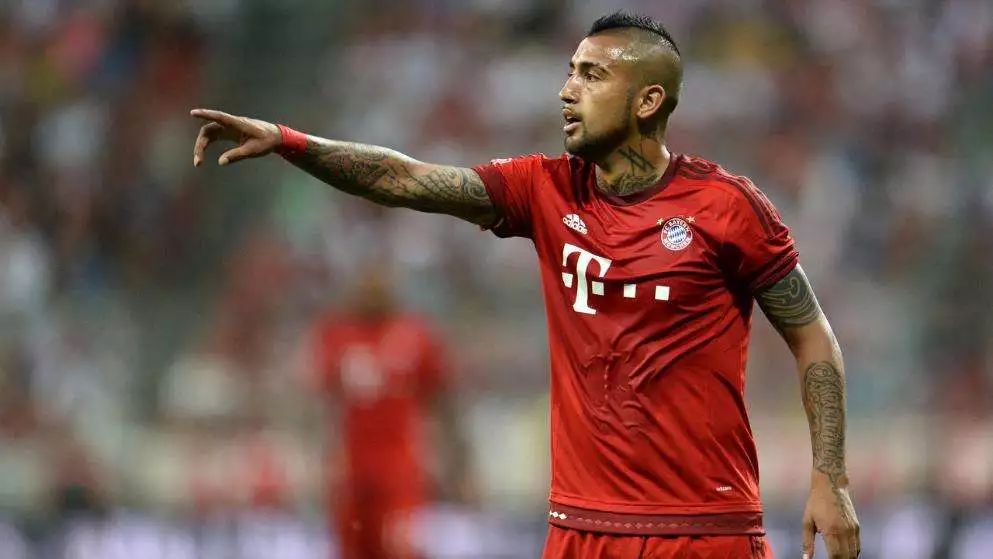  法兰克福主帅战术调整成功逆袭战胜拜仁慕尼黑  