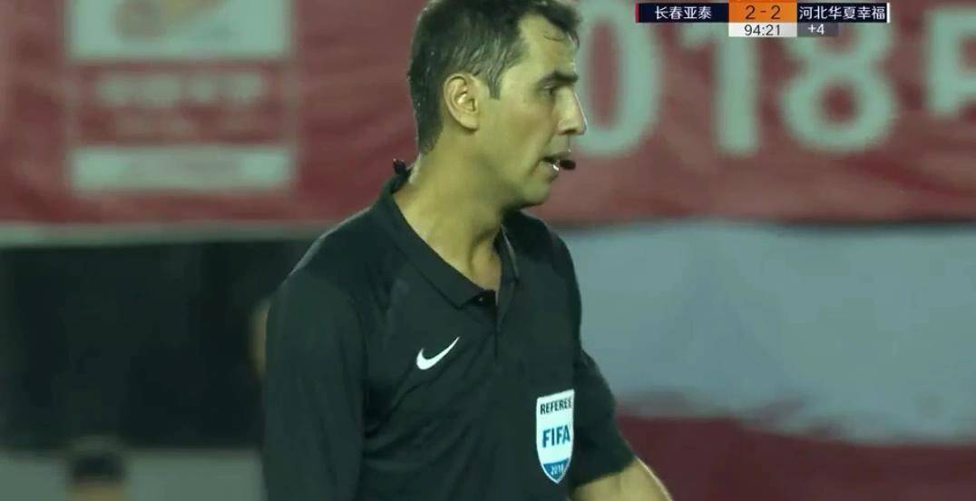  法甲推行VAR新规，争议判罚减少引发热议  
