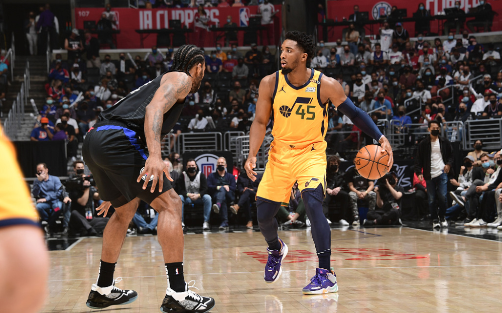  乔治右膝韧带撕裂，快船冲击冠军遭遇重创  