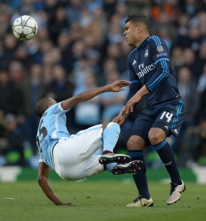  哈兰德伤愈复出梅开度助曼城  