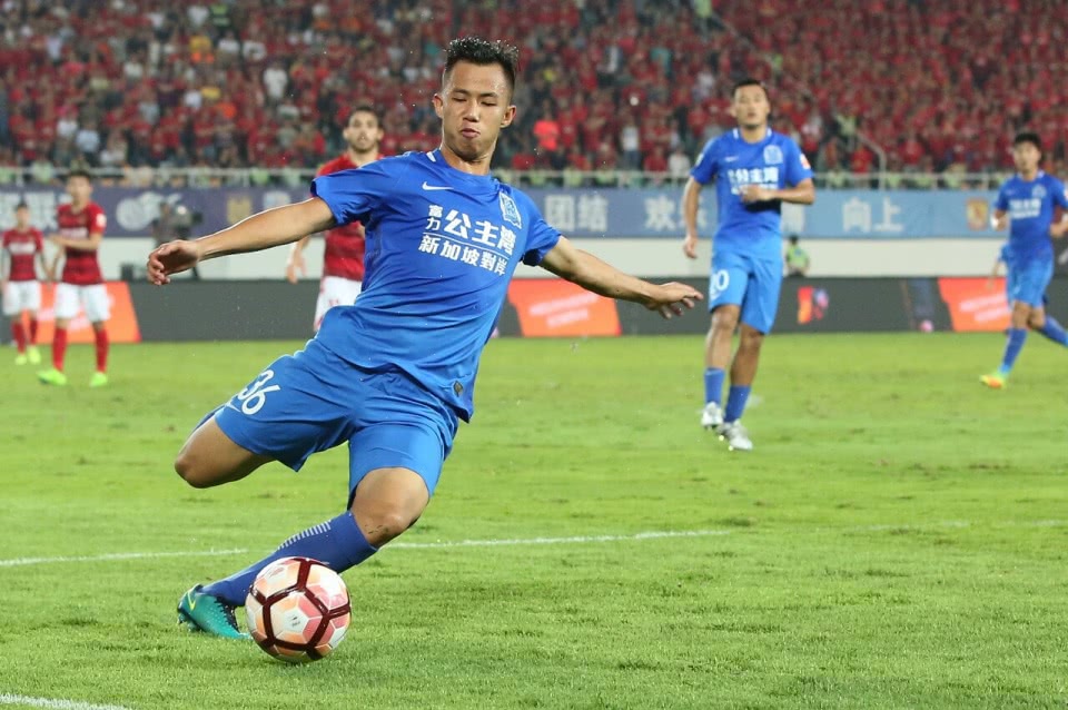  阿森纳青年军发威，U21小将绝杀狼队  